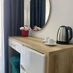 Leodori 1 *